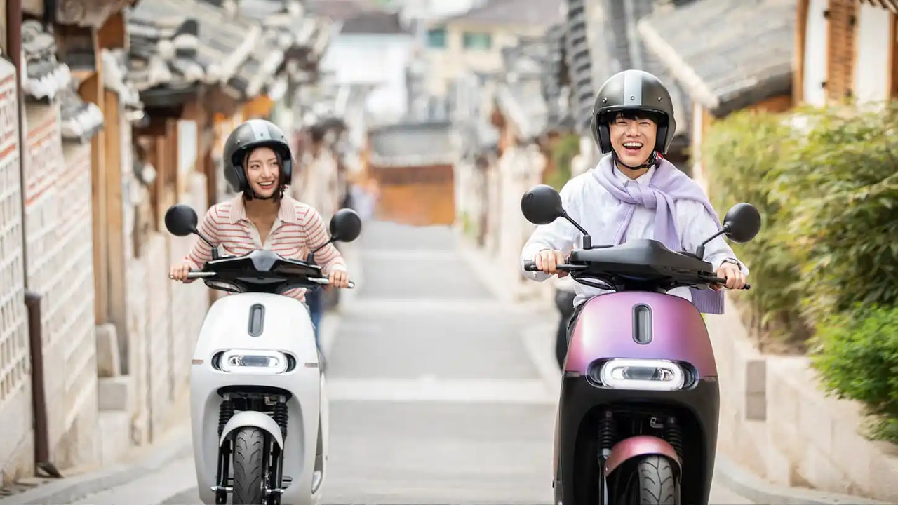 Gogoro si espande, ora gli scooter elettrici e le stazioni di scambio batteria arrivano anche nelle Filippine