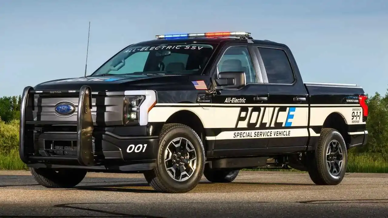 La polizia USA sceglie il pickup elettrico di Ford quale mezzo di servizio 