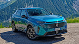 Peugeot 3008, si completa la gamma con la plug-in hybrid. Ordini aperti