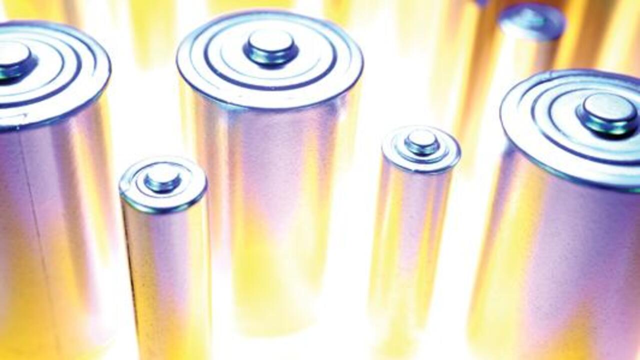 Densità record e ricarica in dieci minuti? Per le batterie basta una lamina di nichel