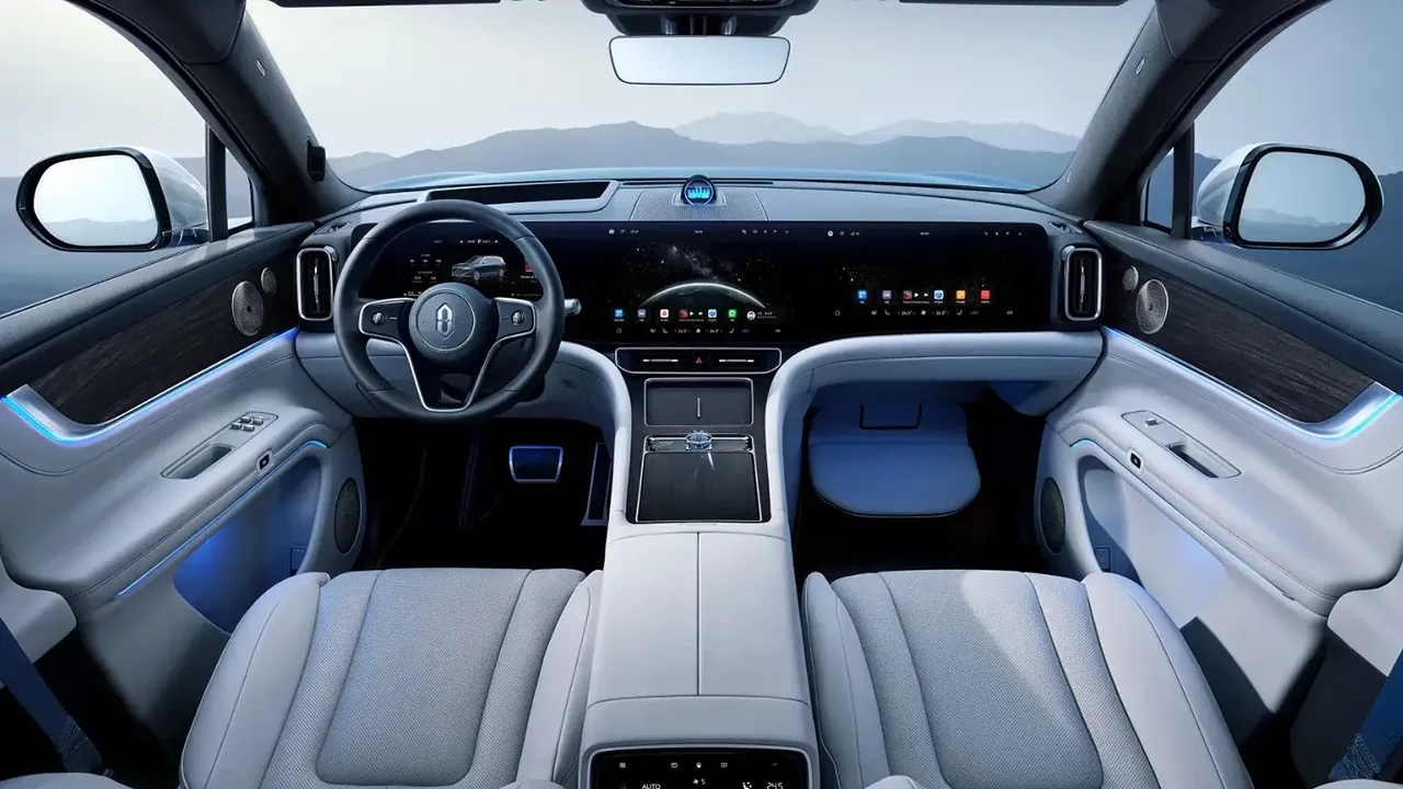 Dopo le maniglie, &egrave; il turno dei display: la Cina impone i tasti fisici?