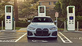 La ricarica costa cara? La soluzione di BMW potrebbe essere l'ideale