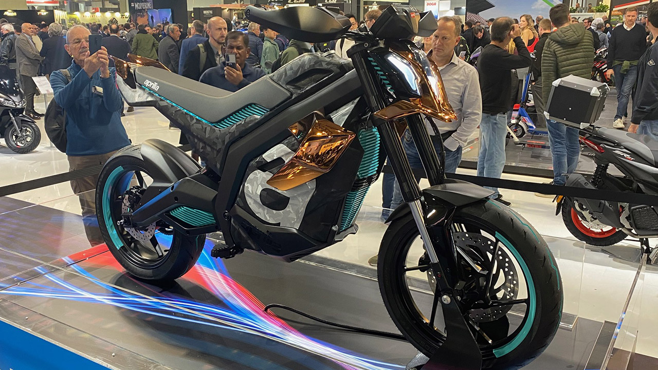 Aprilia ELECTRICa, la casa di Noale da EICMA pensa ai giovani