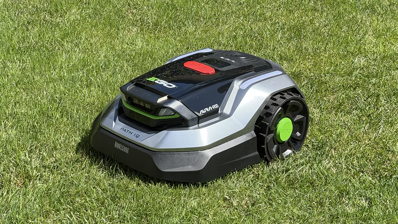EGO Power+ Aura R2: prova del robot tagliaerba con tripla videocamera e tecnologia Path IQ