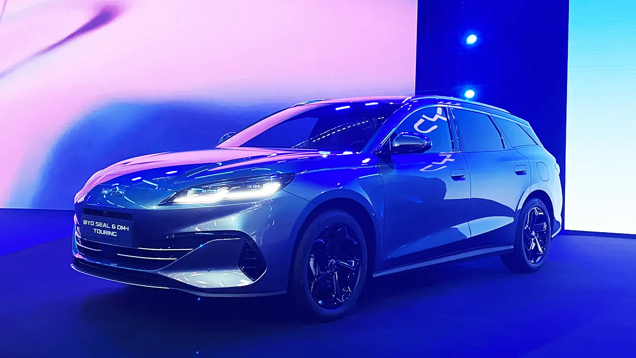 BYD ha grandi novit&agrave; per IAA: la wagon dal vivo, Dolphin Surf prodotta in EU e usato certificato
