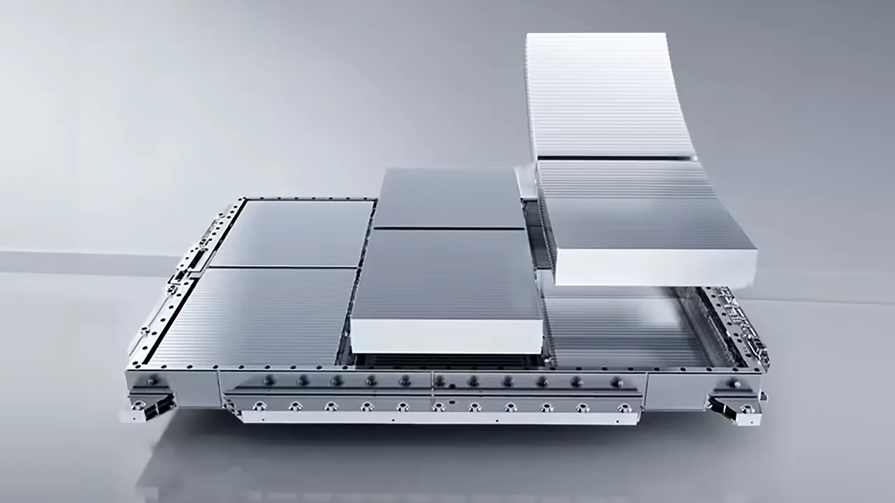 Arriva la Blade Battery 2.0 di BYD, 1.000 km di autonomia sulla Yangwang U7