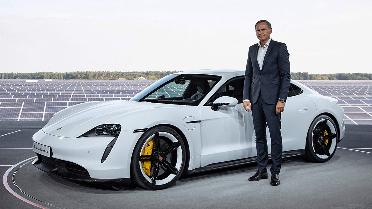 Volkswagen, parla Oliver Blume: "elettrico tecnologia superiore, servono leggi vincolanti"