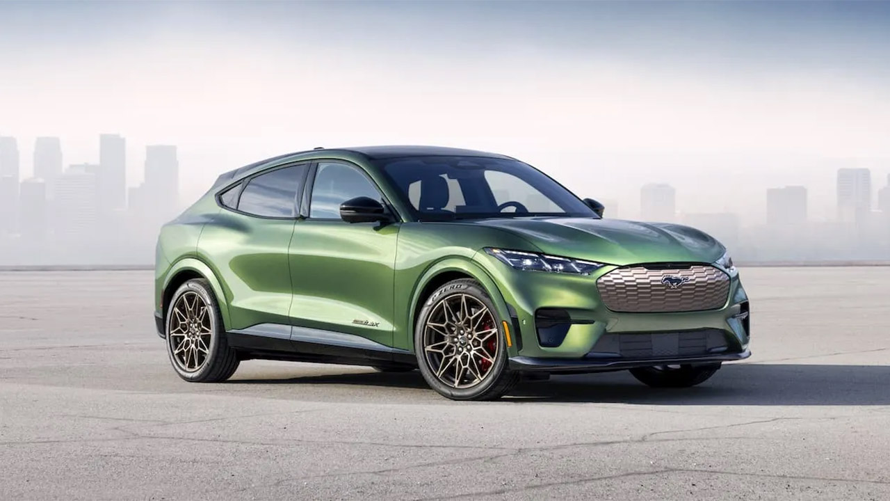 Ford sblocca il potenziale della Mustang Mach-E GT, ora batte Model Y e Macan