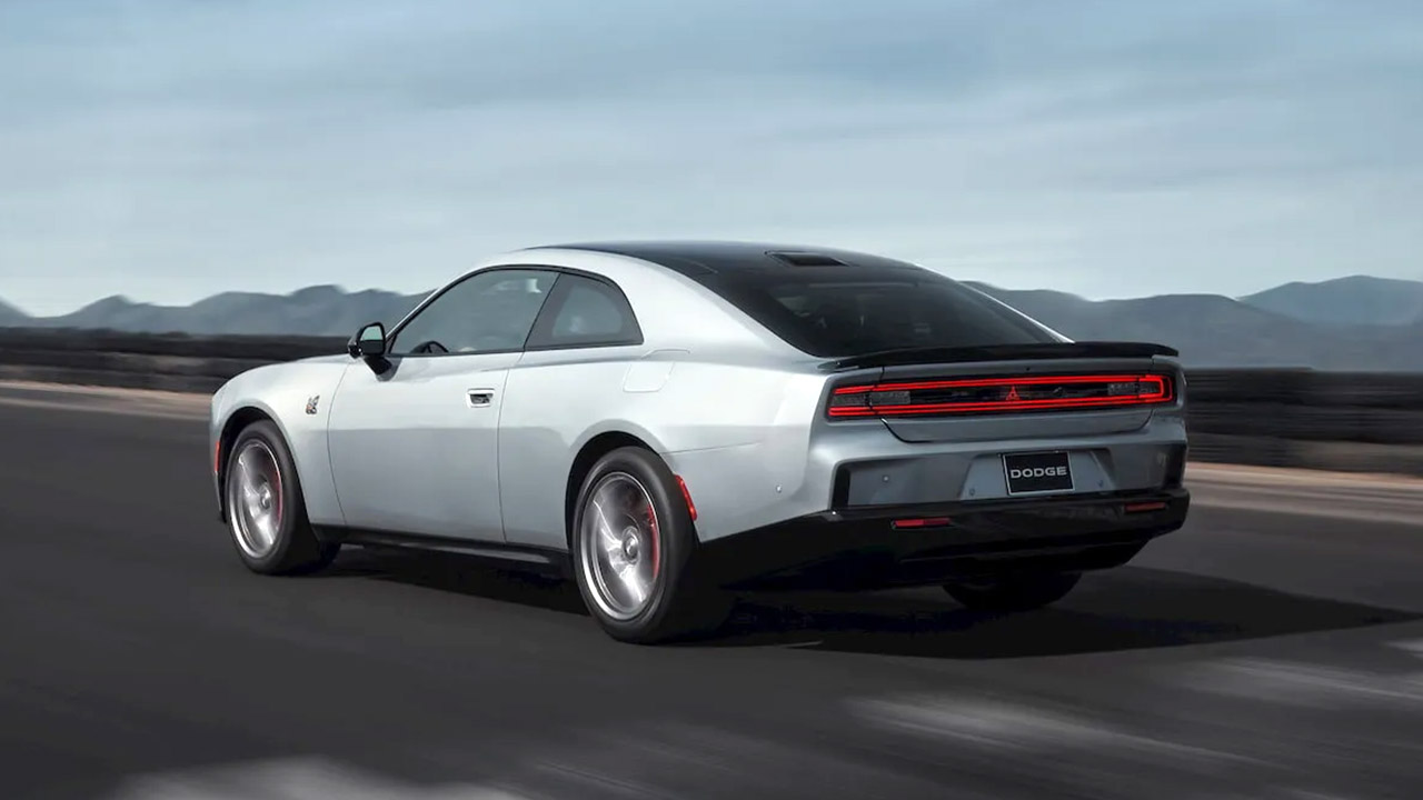 La Dodge Charger Daytona EV si può ordinare: la Alfa Romeo Giulia elettrica sarà su questa base