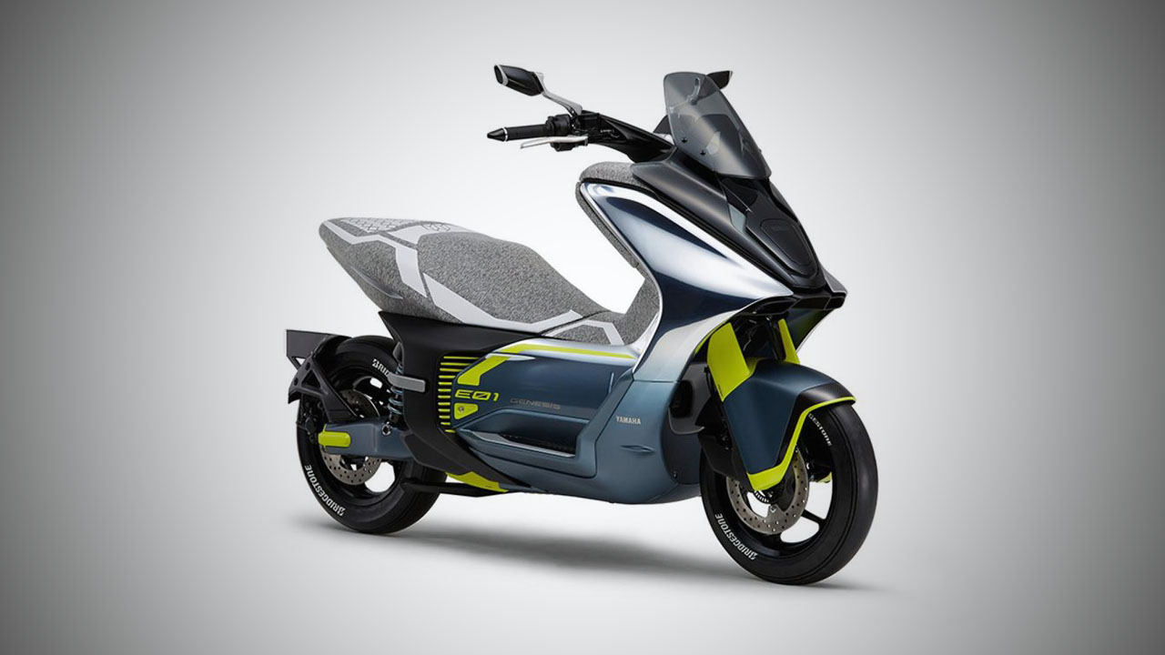 Ecco lo scooter elettrico "125" Yamaha in fase di test. Fedele al prototipo, con qualche ritocco