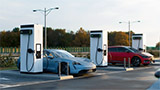 Anche EVBox entra nel club dei 400 kW: la nuova colonnina ricarica 100 km in 3 minuti