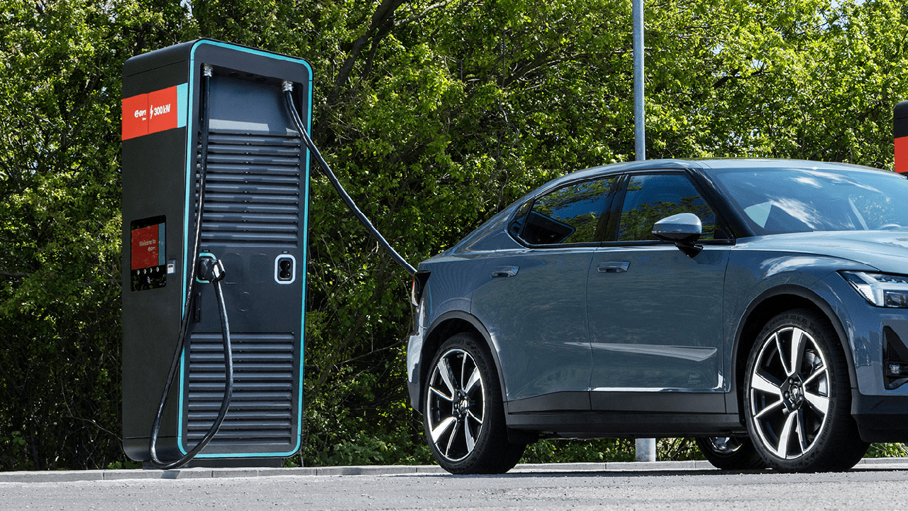 E.On vuole installare 2.000 hypercharger in tutta Europa, ed ha scelto l'italiana Alpitronic