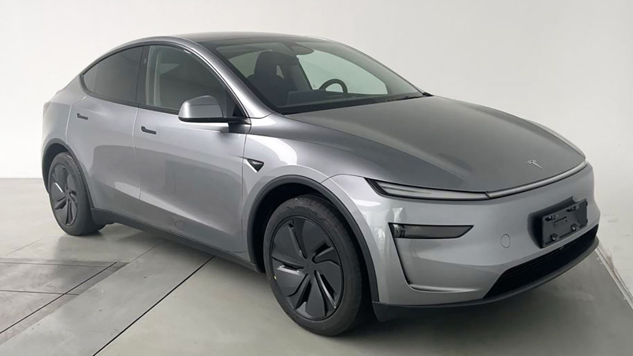 Nuova Tesla Model Y, prime foto dal vivo e specifiche tecniche