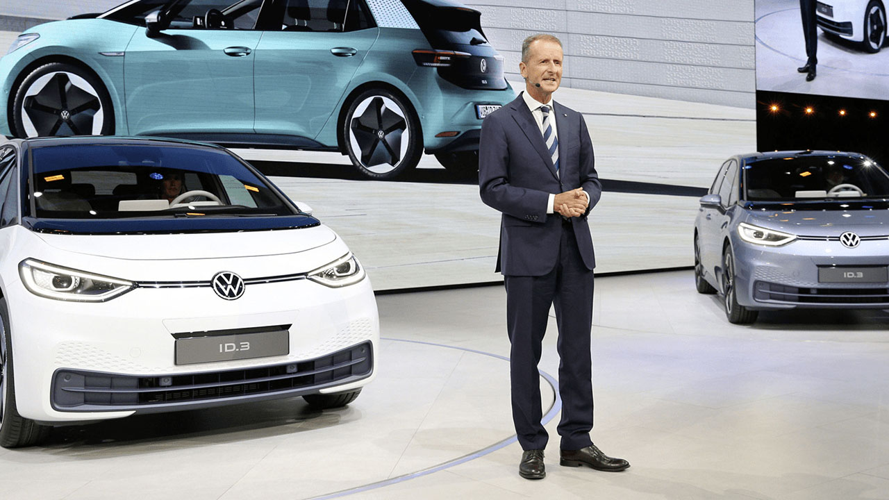 Volkswagen sta isolando il CEO Herbert Diess: potrebbe essere a un passo da Tesla