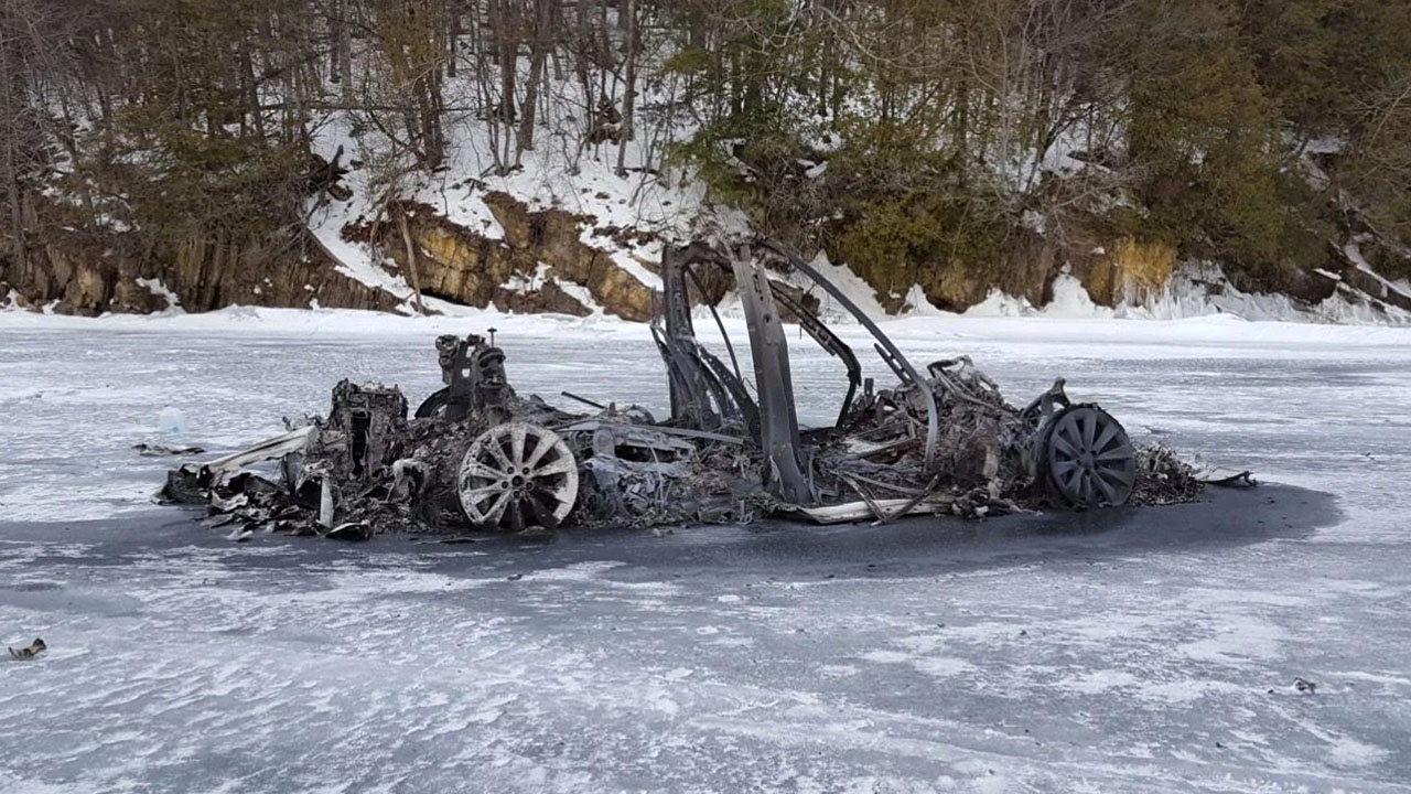 Ricordate la Tesla bruciata su un lago ghiacciato? Era una frode, con condanna di 4 anni