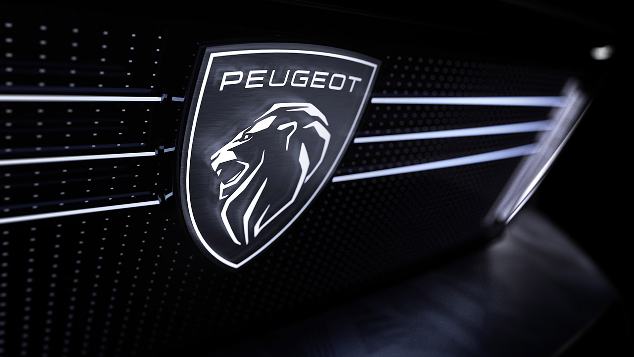 Peugeot ricorda il passato ma guarda al futuro dell'elettrificazione