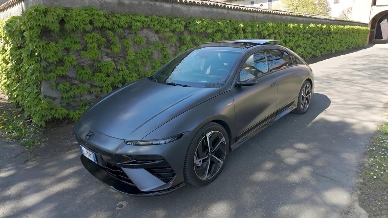 Hyundai IONIQ 6 N-Line, prova in anteprima: bella e divertente, ha la maturit&agrave; definitiva