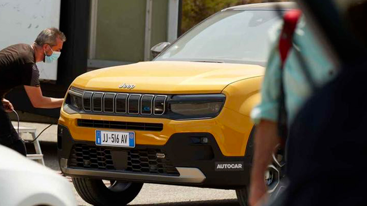 Jeep: ecco le immagini del nuovo B-SUV elettrico senza alcuna copertura che camuffa il design