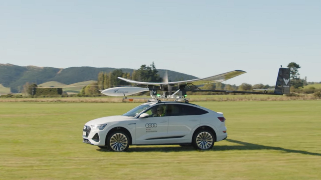 Un'Audi e-tron per lanciare un aereo solare: ecco il Kea Atmos Mk1