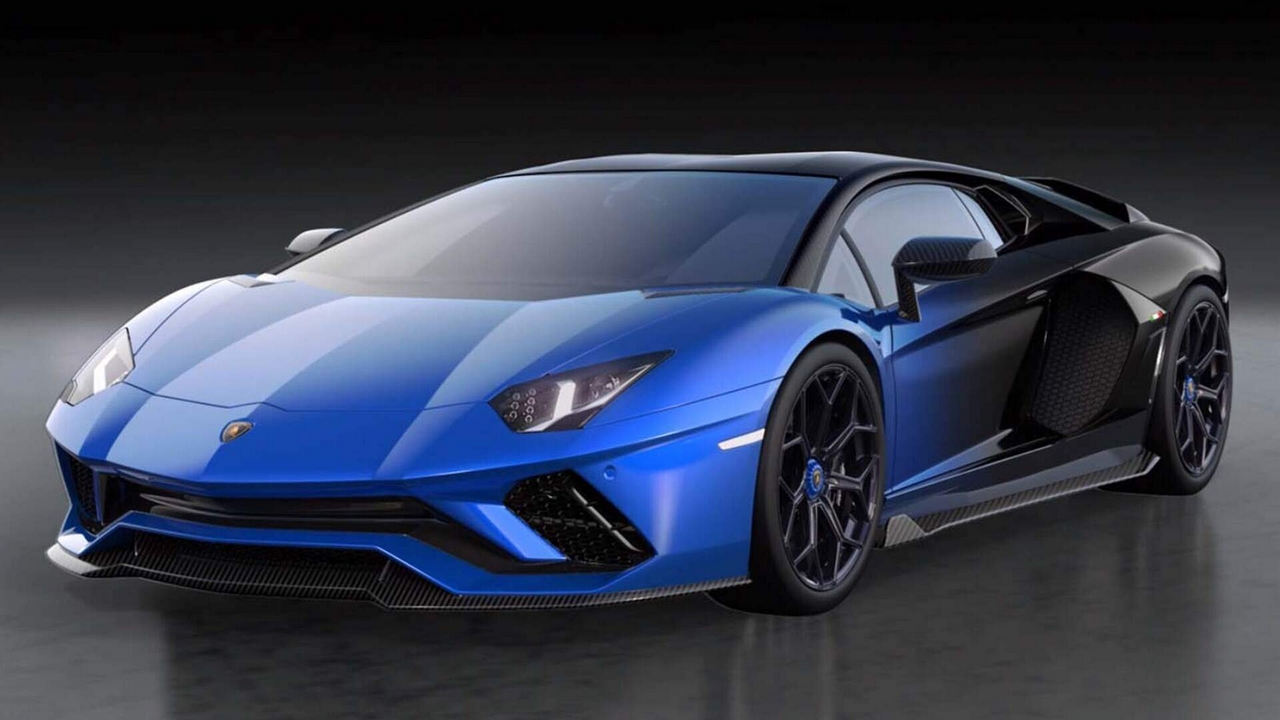 Lamborghini si prepara all'elettrico ma senza fretta