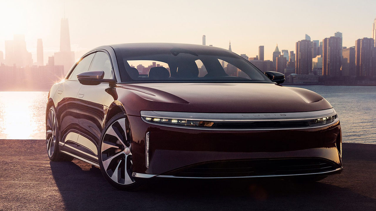 Lucid Air si sdoppia: si può scegliere tra Performance e Range, entrambe a 169.000 dollari