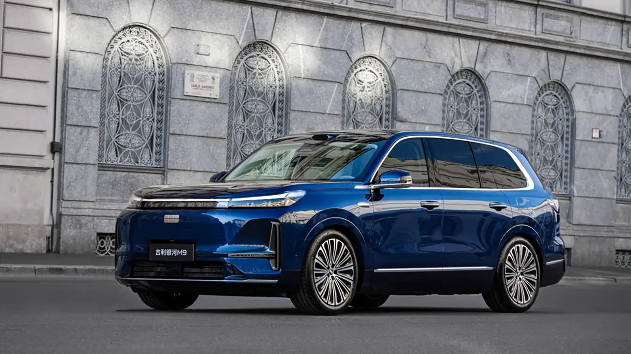 Prezzo di 23.000 euro e 40.000 ordini in 24 ore. L'amore dei cinesi per il Super-Hybrid