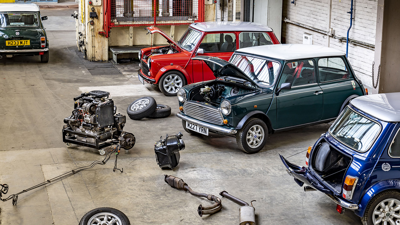 Mini trasforma in elettriche le auto classiche. Conversione ufficiale, ma si può anche tornare al benzina