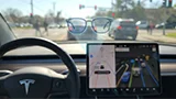Il fondatore di Waymo critica l'FSD di Tesla: "ha una grave miopia"