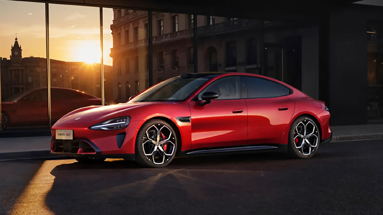 La nuova Xiaomi SU7 &egrave; pronta: nuovi colori, nuovi interni, gi&agrave; 16.000 unit&agrave; a marzo