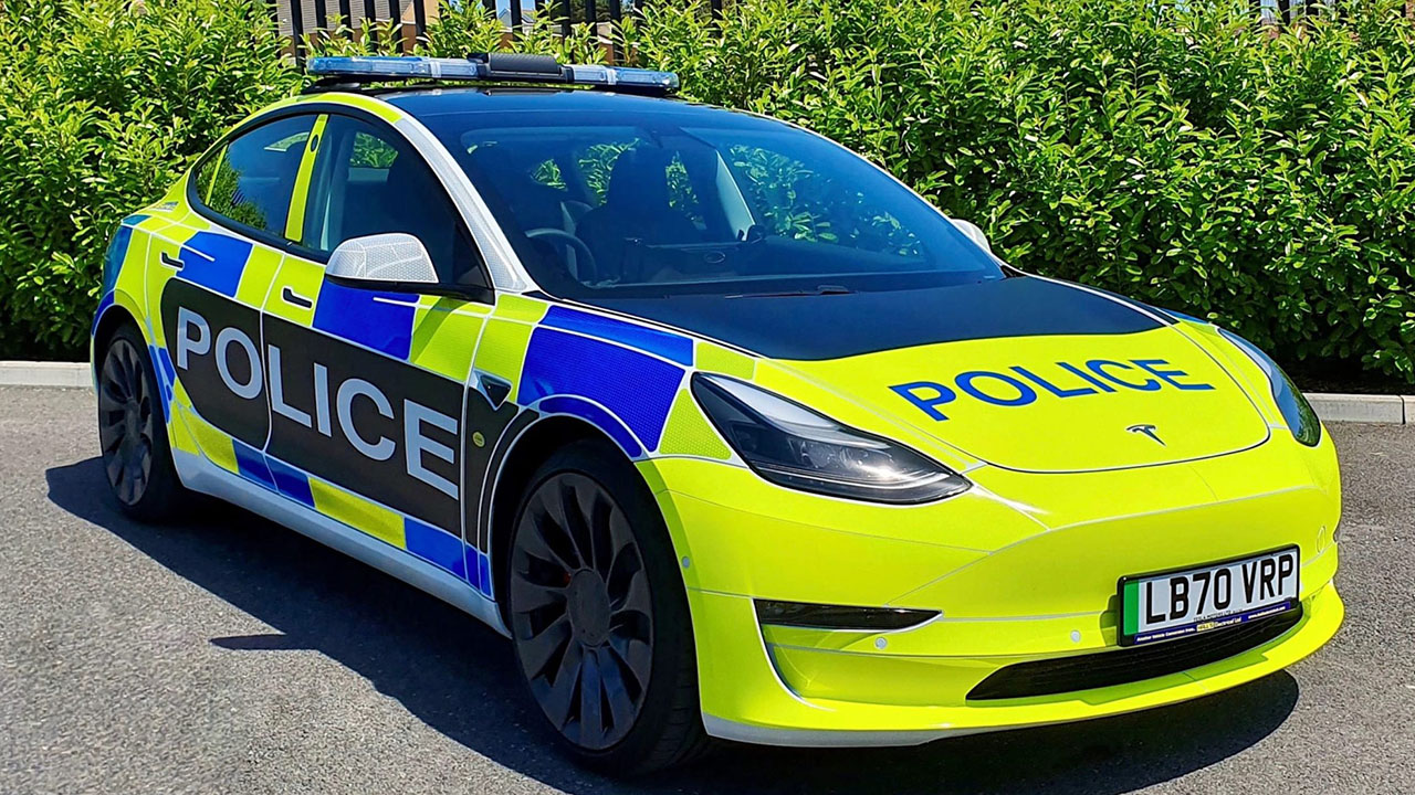 Un anno di Tesla Model 3 come auto della Polizia. Ecco le conclusioni tratte dal test