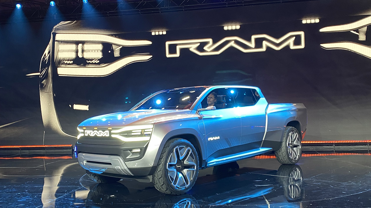 RAM Revolution, vi mostriamo dal vivo il primo pick-up elettrico di RAM