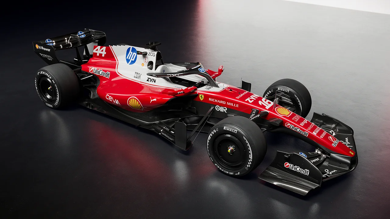 Scuderia Ferrari HP svela la SF-26: bella... e vincente?