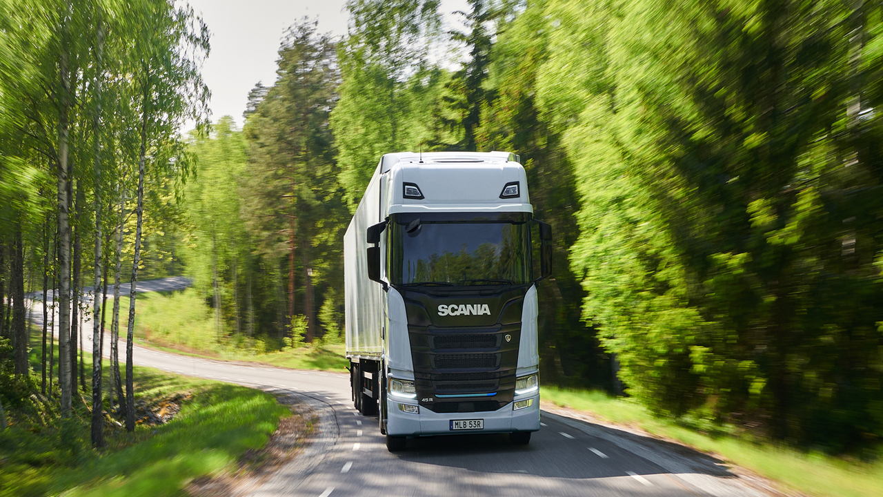 Anche Scania si dedica ai camion elettrici a lungo raggio  