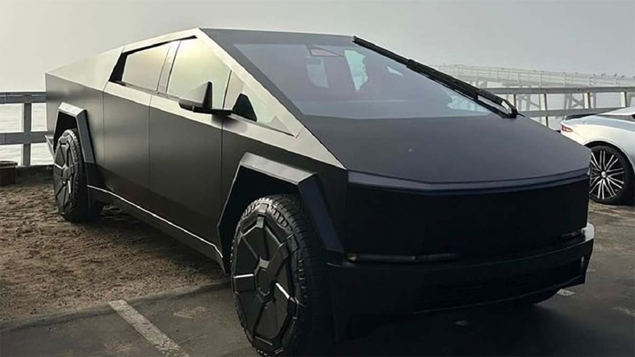 Tesla Cybertruck, è davvero il veicolo giusto per fare fuoristrada? 