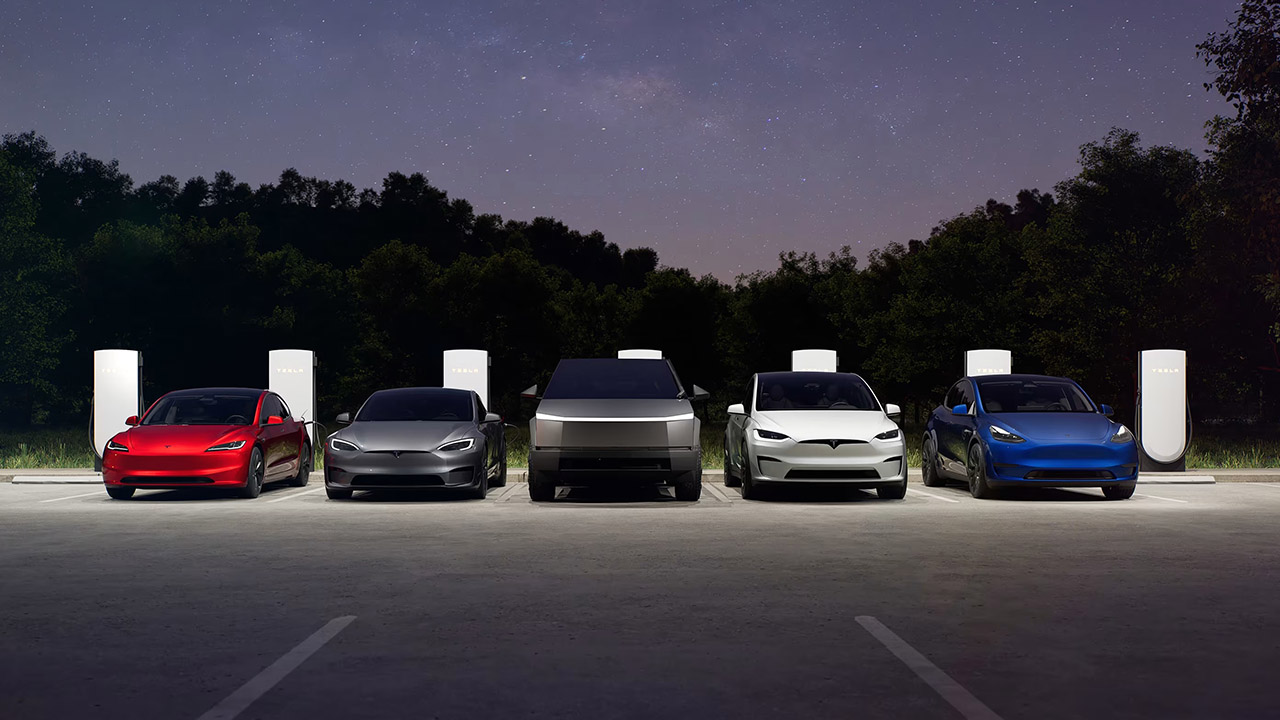 Tesla Q2, ricavi di 1 miliardo di dollari oltre le aspettative. Novità per Robotaxi e batterie 4680
