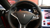 Tesla &egrave; nuovamente sotto indagine da parte del NHTSA, ci sarebbero problemi allo sterzo della Model 3/Y  