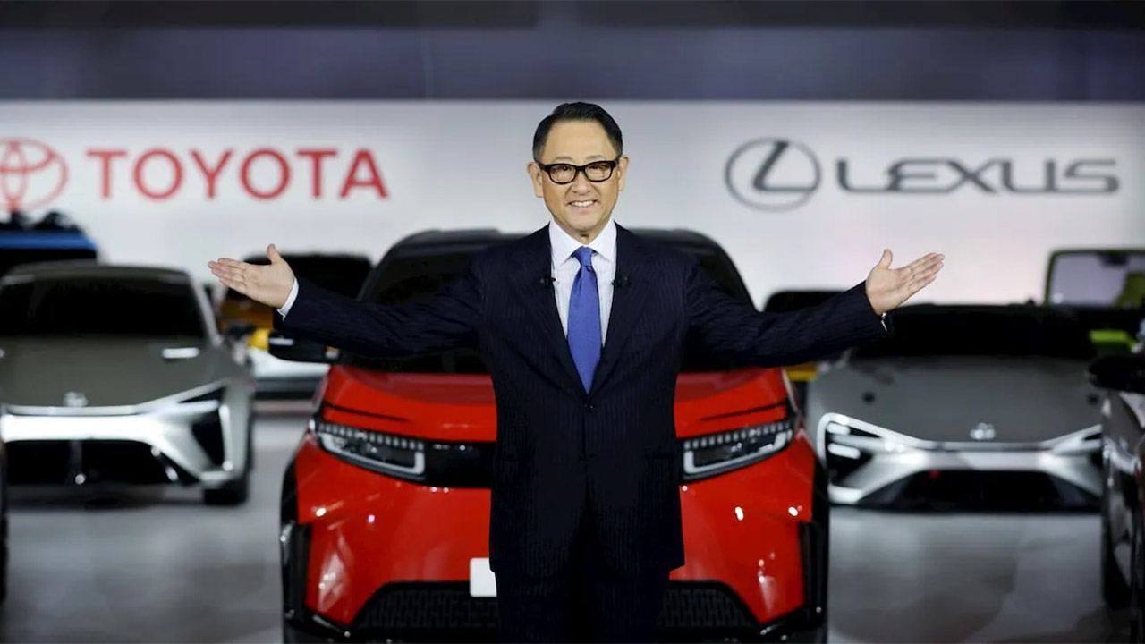Toyota in controtendenza: mentre tutti vanno sull'elettrico, scommette su una nuova generazione di motori termici