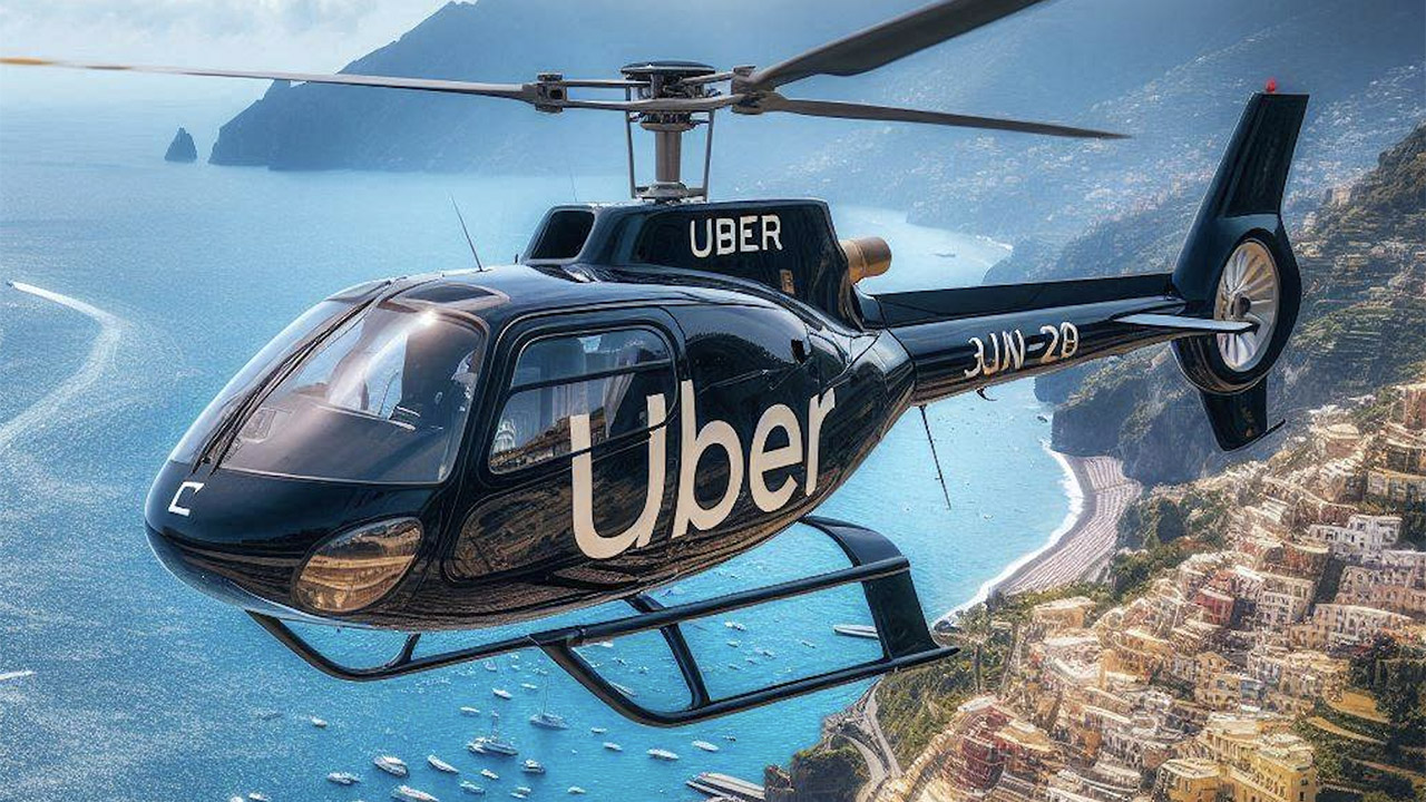 Non solo auto, in Costiera Amalfitana Uber lancia il trasporto in elicottero e le gite in barca (gratis)
