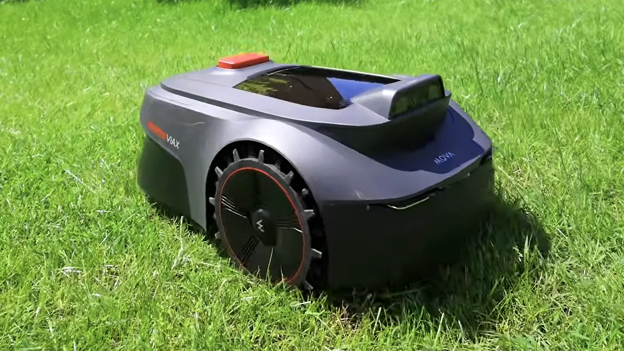 Mova Viax 250 in prova: il robot tagliaerba "entry-level" che vede (e taglia) benissimo