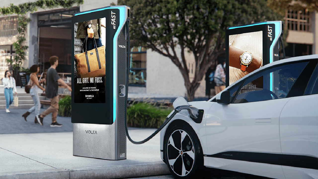 Volta Charging entra nel mercato europeo: ricarica fast gratis, pagata dalla pubblicità