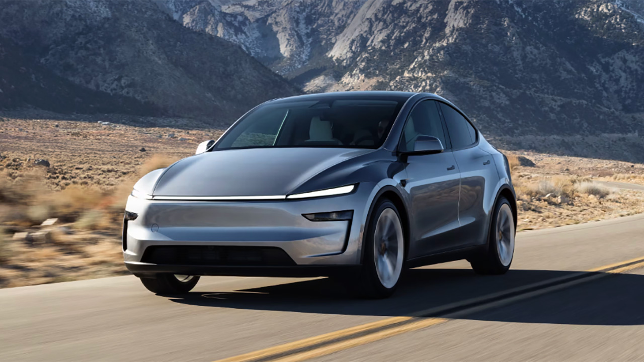 Nuova Tesla Model Y, ora si possono ordinare tutte le versioni. Si parte da 44.990 euro