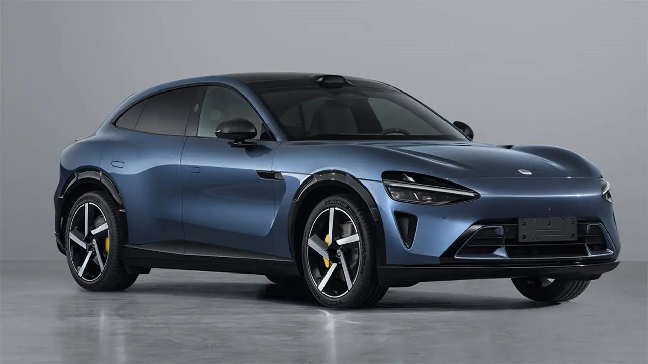 Xiaomi spavalda: "la YU7 venderà più della Tesla Model Y"