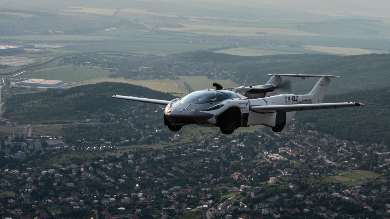 L'auto volante diventa realtà. l'AirCar sarà prodotta e commercializzata in Cina