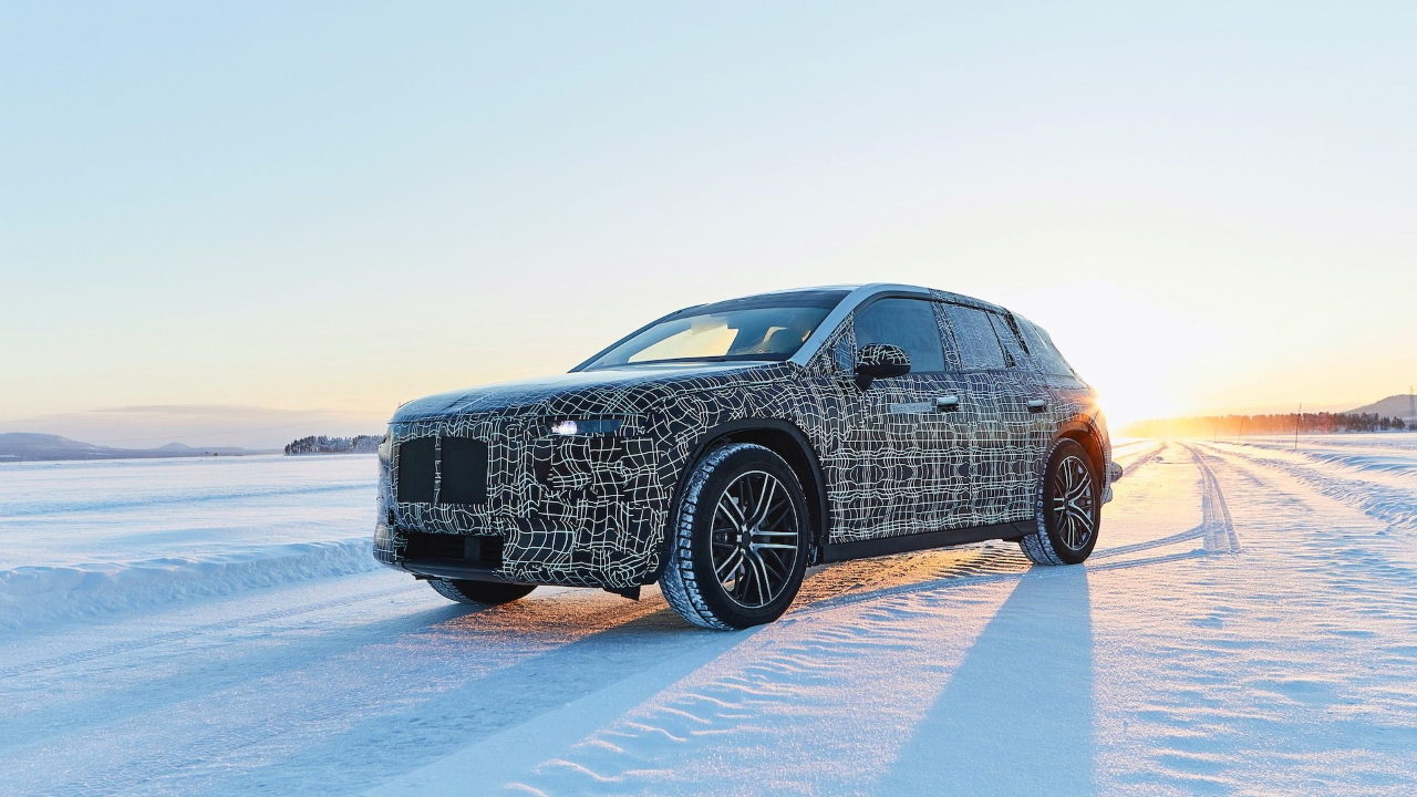 BMW iNext, il nuovo SUV elettrico debutter l'11 novembre