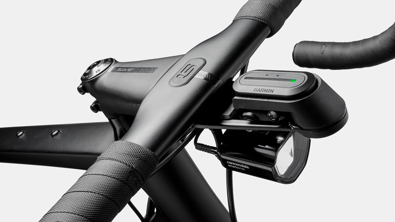 Cannondale rinnova la serie Synapse con sistema SmartSense: radar e luci connessi