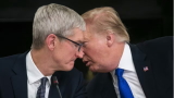 Apple scommette sugli USA: 500 miliardi di investimenti e 20.000 nuovi posti di lavoro in quattro anni