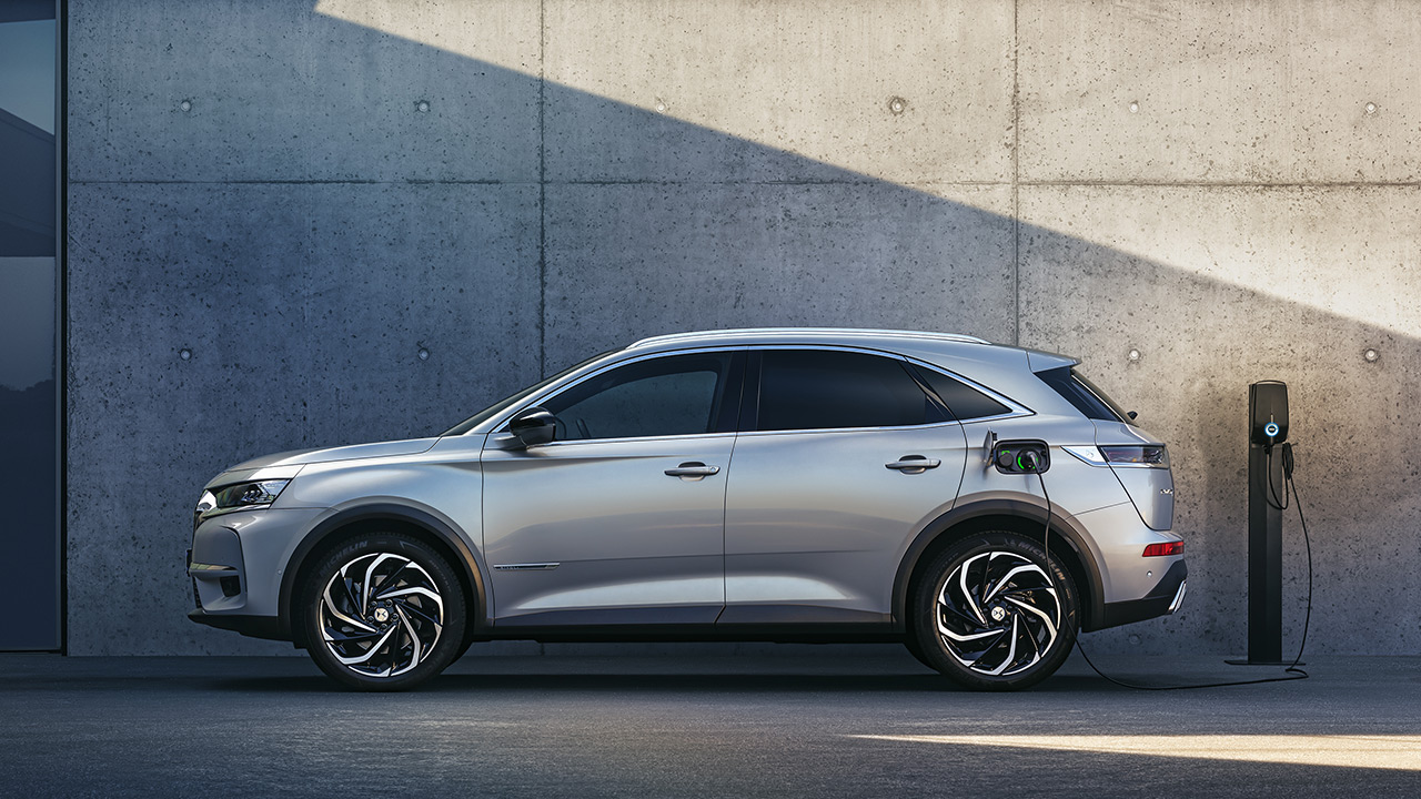 DS Automobiles punta sul SUV ibrido plug-in con la gamma DS CROSSBACK E-TENSE 