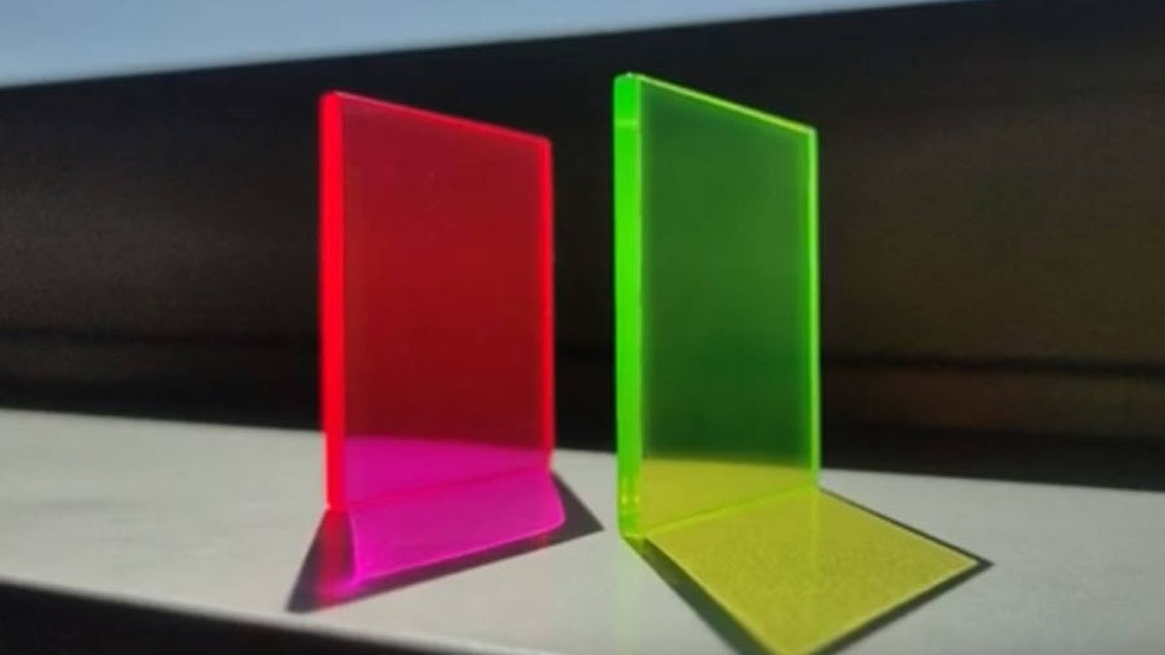 L'Università di Pisa ha creato i pannelli solari del futuro: colorati, trasparenti e fatti di rifiuti