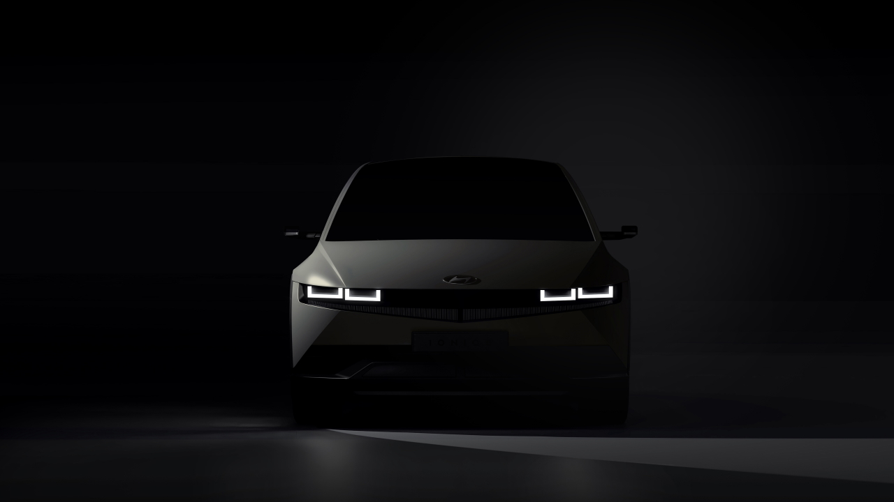 Hyundai IONIQ 5, eccola nelle prime immagini teaser