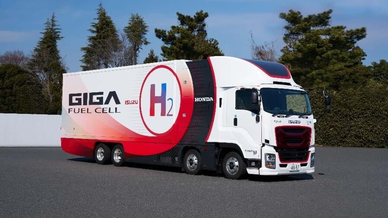 Honda e Isuzu hanno svelato il loro primo camion a zero emissioni, ecco il Giga Fuel Cell  